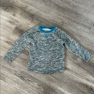 Like New Cat & Jack 4T Boys Long Sleeve Like New Smoke And Pet Free Home